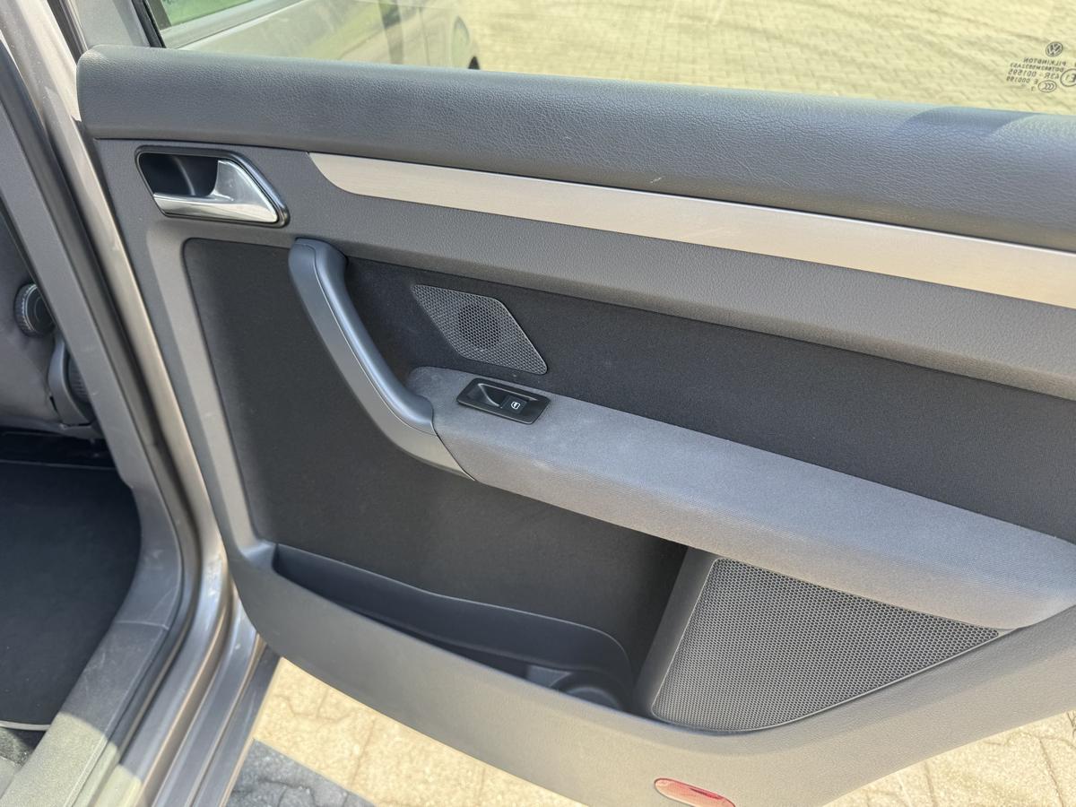 VW Touran 1T original T&uuml;r hinten rechts LD7S Graumetallic Rohbau Bj.2008